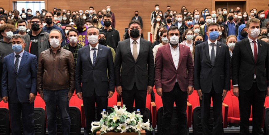 BAŞKAN AŞKIN TÖREN ‘89. TÜRK DİL BAYRAMI ANMA PANELİ’NDE KONUŞTU