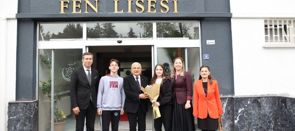 BAŞKAN GÜLER’DEN ÖĞRENCİLERE MORAL ZİYARETİ 