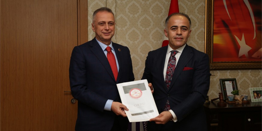 BAŞKAN KARLIBEL MAZBATAYI ALDI