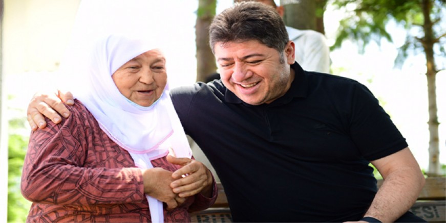 BAŞKAN TÖREN DİKENCE MAHALLESİNİ ZİYARET ETTİ  