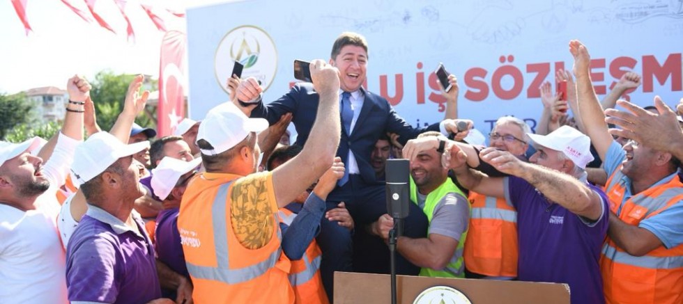 BAŞKAN TÖREN’İN MAAŞ ZAMMI İŞÇİYE HALAY ÇEKTİRDİ