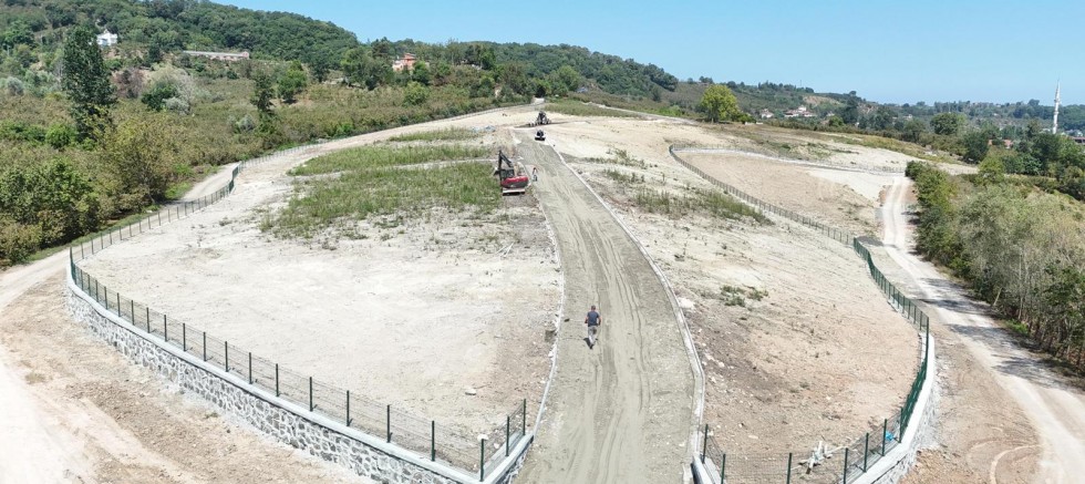 FATSA VE ÜNYE ŞEHİR MEZARLIKLARINDA SONA DOĞRU 