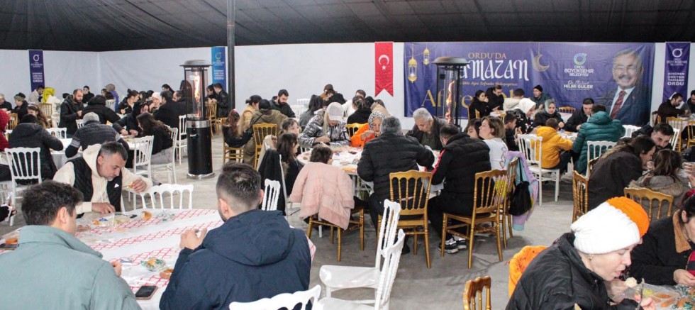 ORDU BÜYÜKŞEHİR BELEDİYESİ’NDEN HER GÜN YÜZLERCE VATANDAŞA ÜCRETSİZ İFTAR 