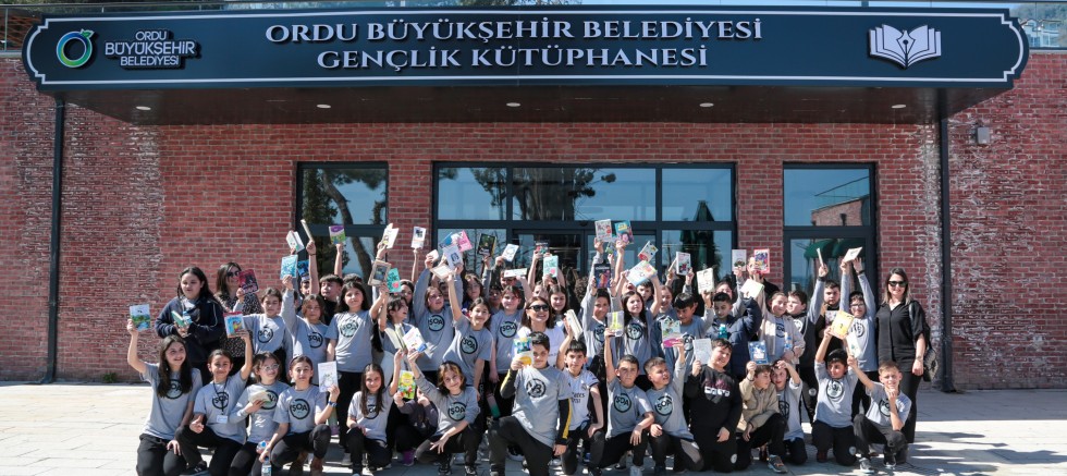 ORDU GENÇLİK KÜTÜPHANESİ ÖĞRENCİ VE OKUMA TUTKUNLARININ HİZMETİNDE 