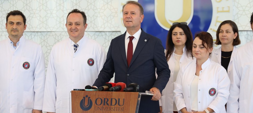 ÜNİVERSİTEMİZ TIP FAKÜLTESİNDE BİR İLK