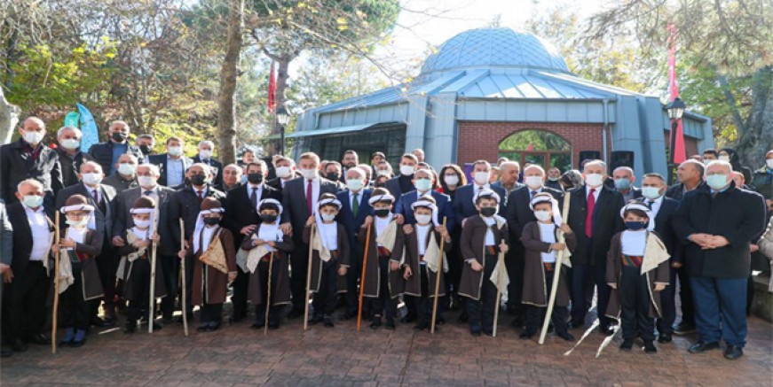 YUNUS EMRE, VEFATININ 700. YILINDA ANILDI 